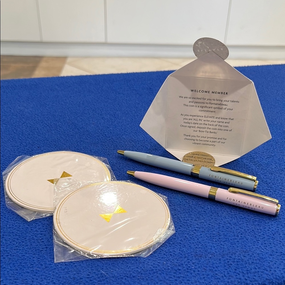 Fontainebleau Blue and Pink Pens, 2 Coasters (Cardboard) and Token Set 1-258
